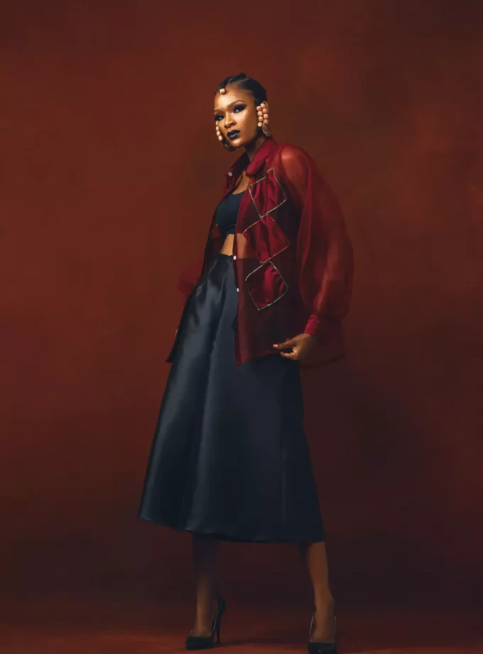 LONG SLEEVED TOP WITH BEADED DETAIL